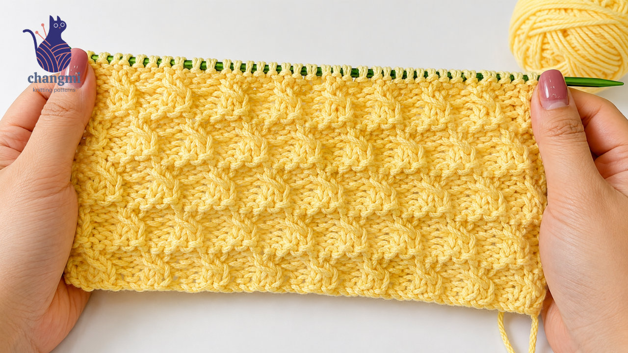UNUSUAL & STUNNING Knitting Pattern for Beginners! 🦋 Dreamy Knitting Stitch for Scarf & Hat.